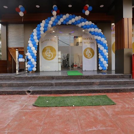 Hotel Bliss Zirakpur Kültér fotó