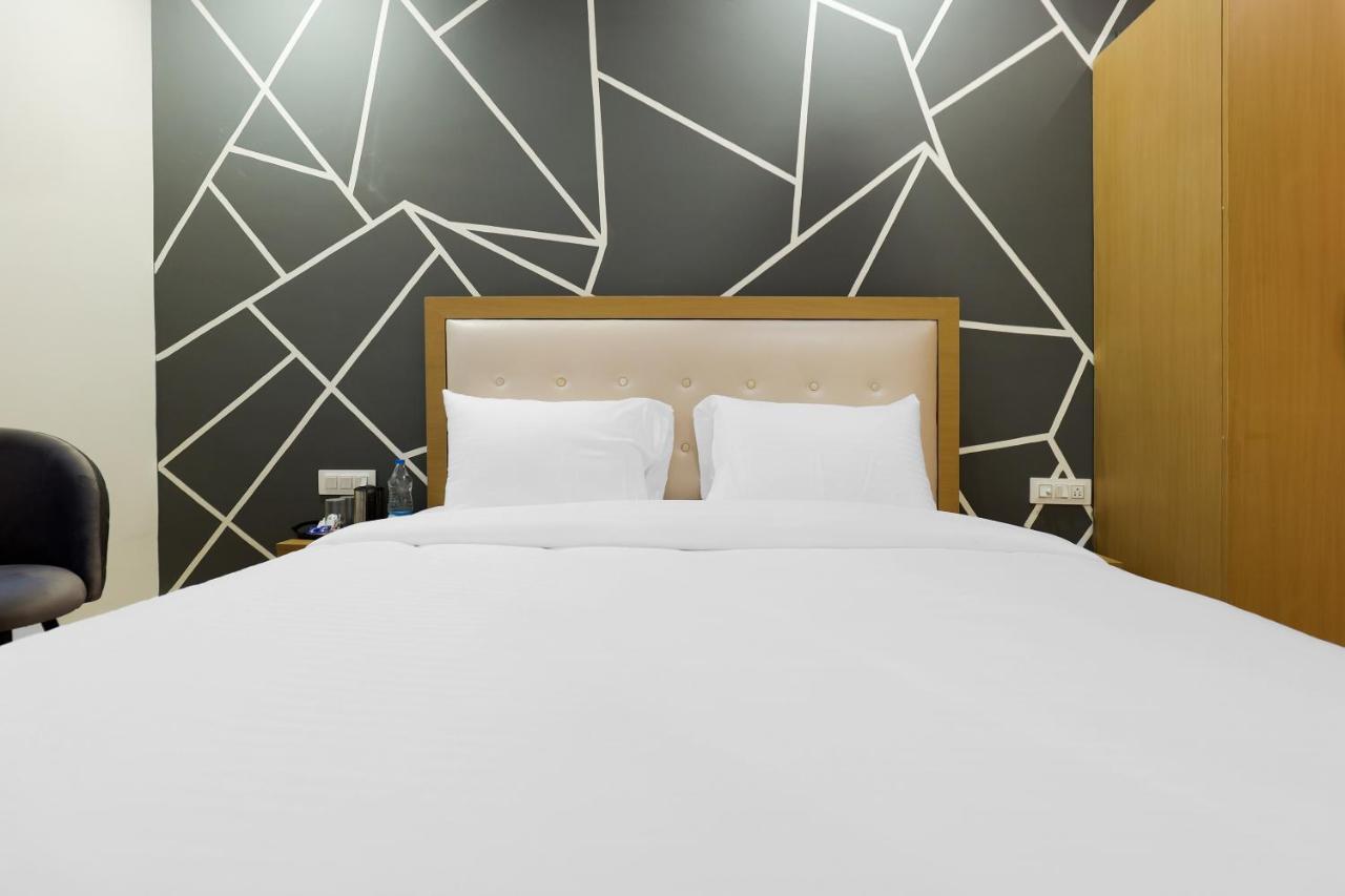 Hotel Bliss Zirakpur Kültér fotó