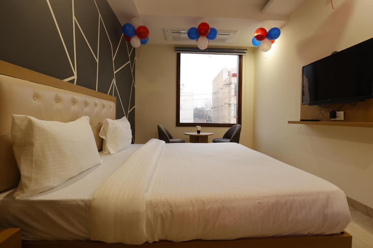 Hotel Bliss Zirakpur Kültér fotó